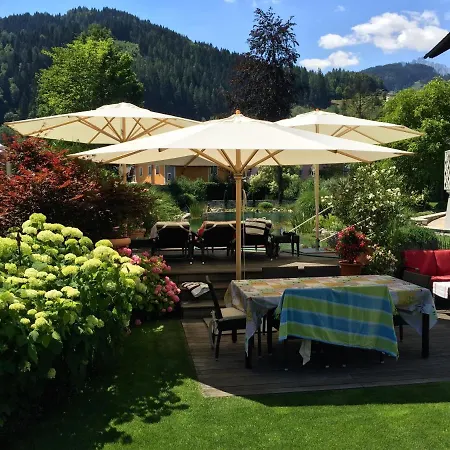 Eiskoegerl Im Barbarahof *